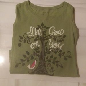 Olive green long sleep T shirt cute design EUC